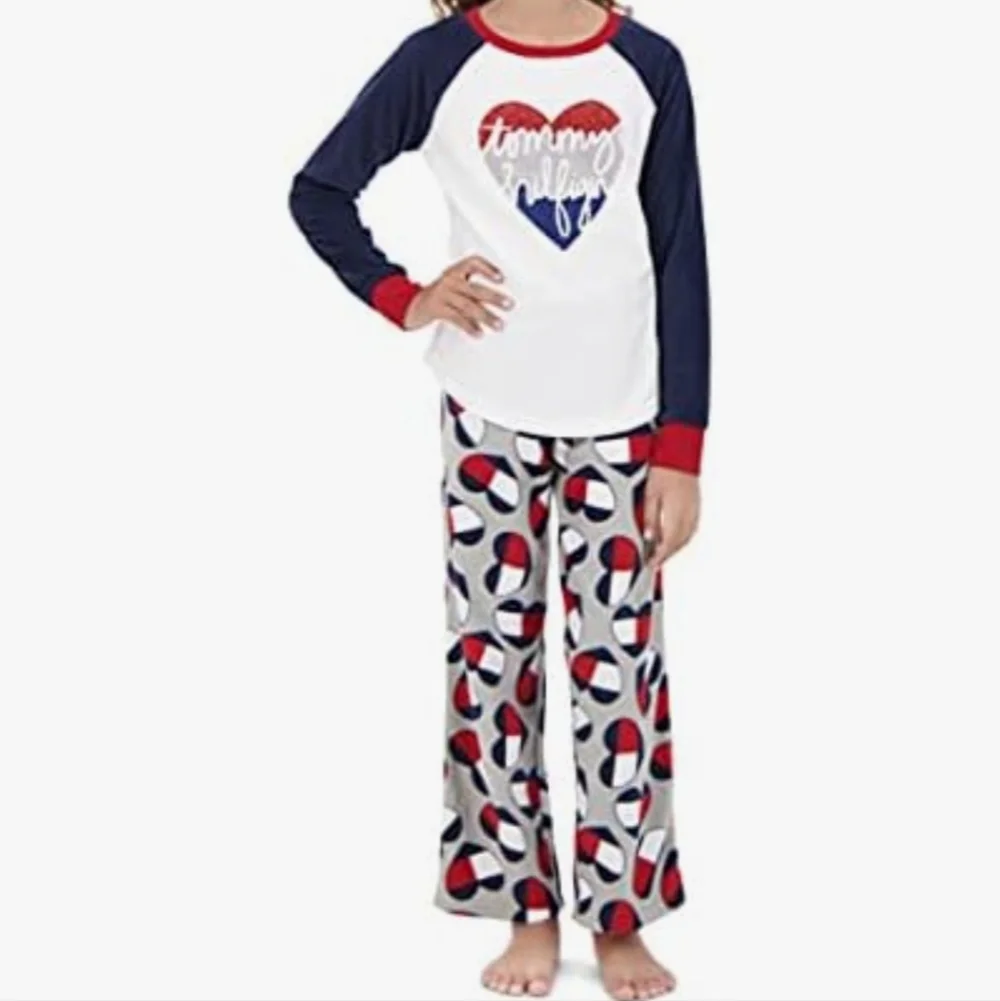Tommy Hilfiger Girls 2-Pc. Navy, Red, & White Heart Pajama Set Size Medium 8/10